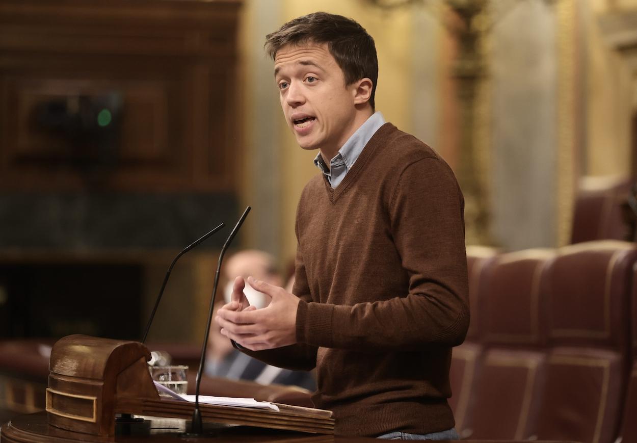 El líder de Más País, Íñigo Errejón, interviene en una sesión plenaria en el Congreso de los Diputados