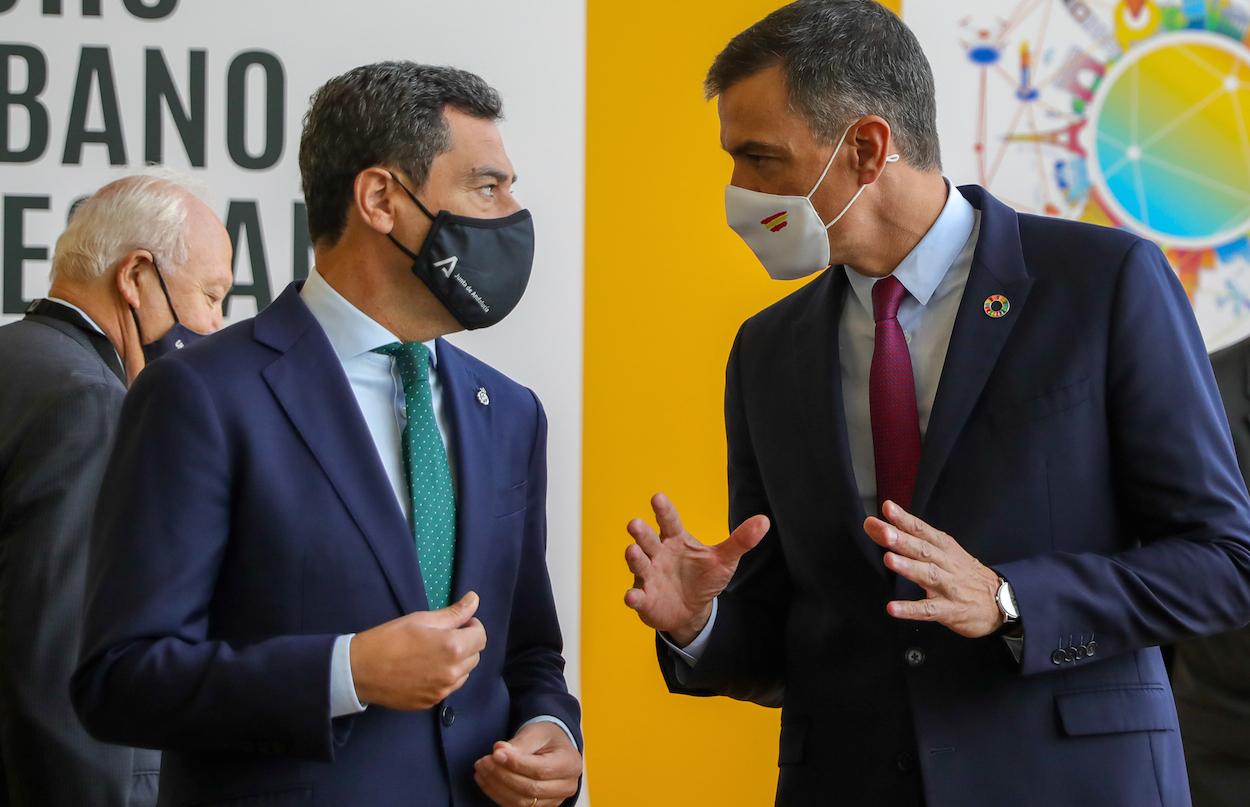 Juan Manuel Moreno y Pedro Sánchez, en un encuentro reciente en Sevilla. MARÍA JOSÉ LÓPEZ/EP