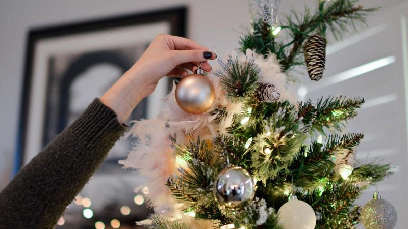 Ideas originales para hacer y montar tu árbol de Navidad. Pexels