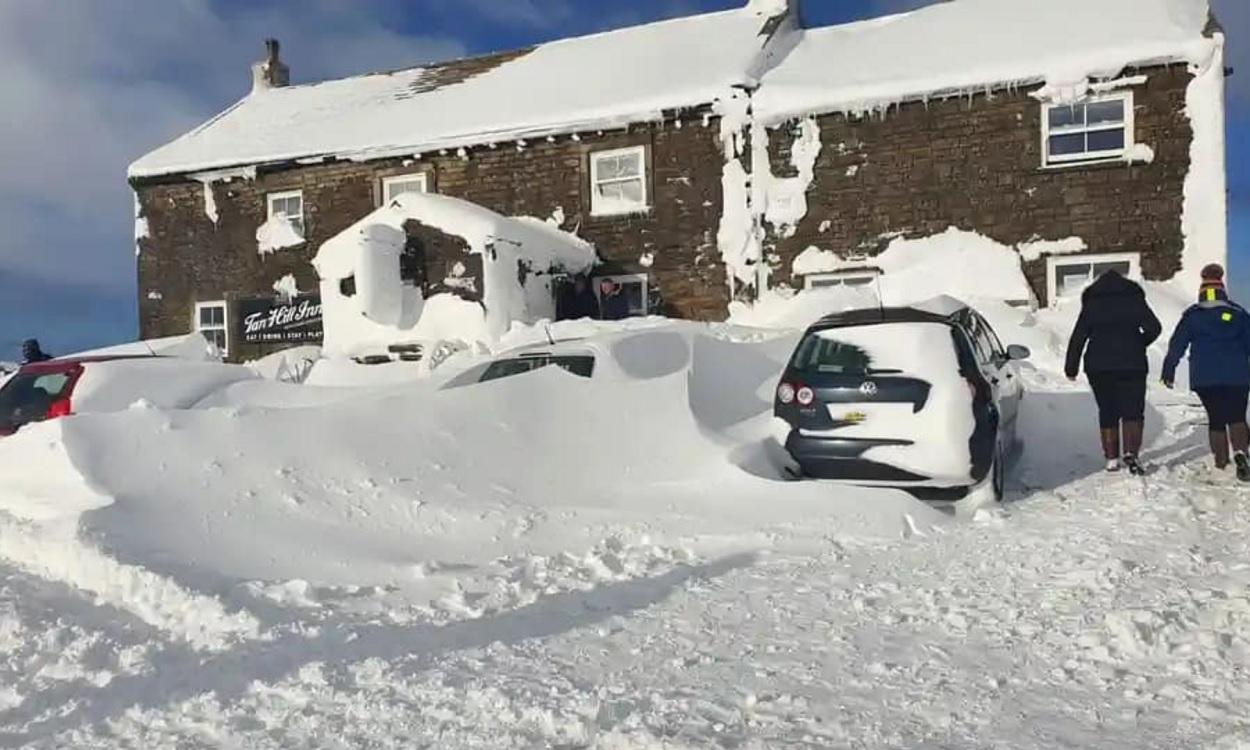 El pub de Yorkshire bloqueado por la nieve