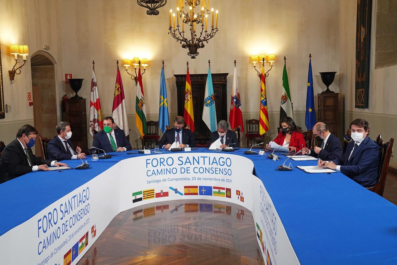 Reunión de los presidentes autonómicos en la ‘Cumbre de Santiago de Compostela´