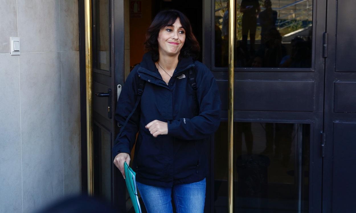 Juana Rivas, a las puertas del Juzgado para recoger su sentencia en 2018. EP
