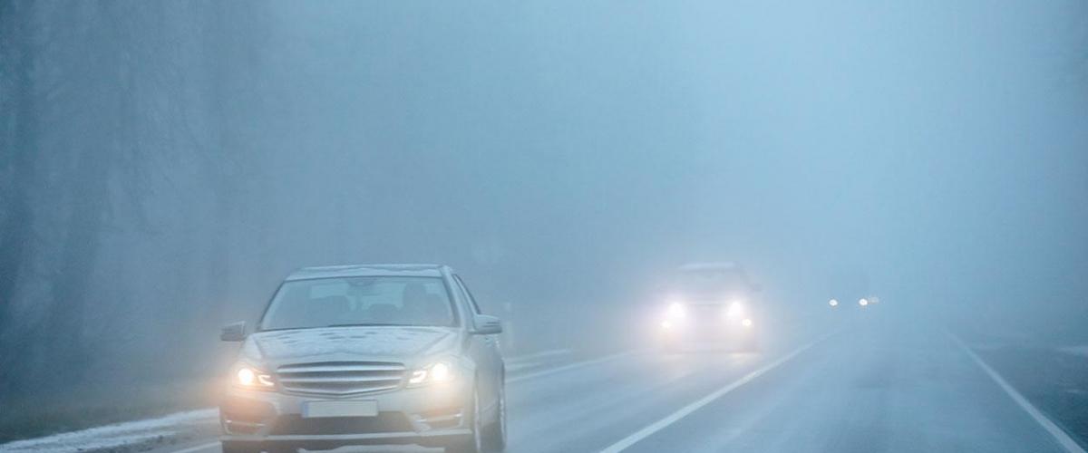 La jornada del sábado, marcada por la niebla intensa, el fuerte oleaje y los cielos nubosos en buena parte de la Península