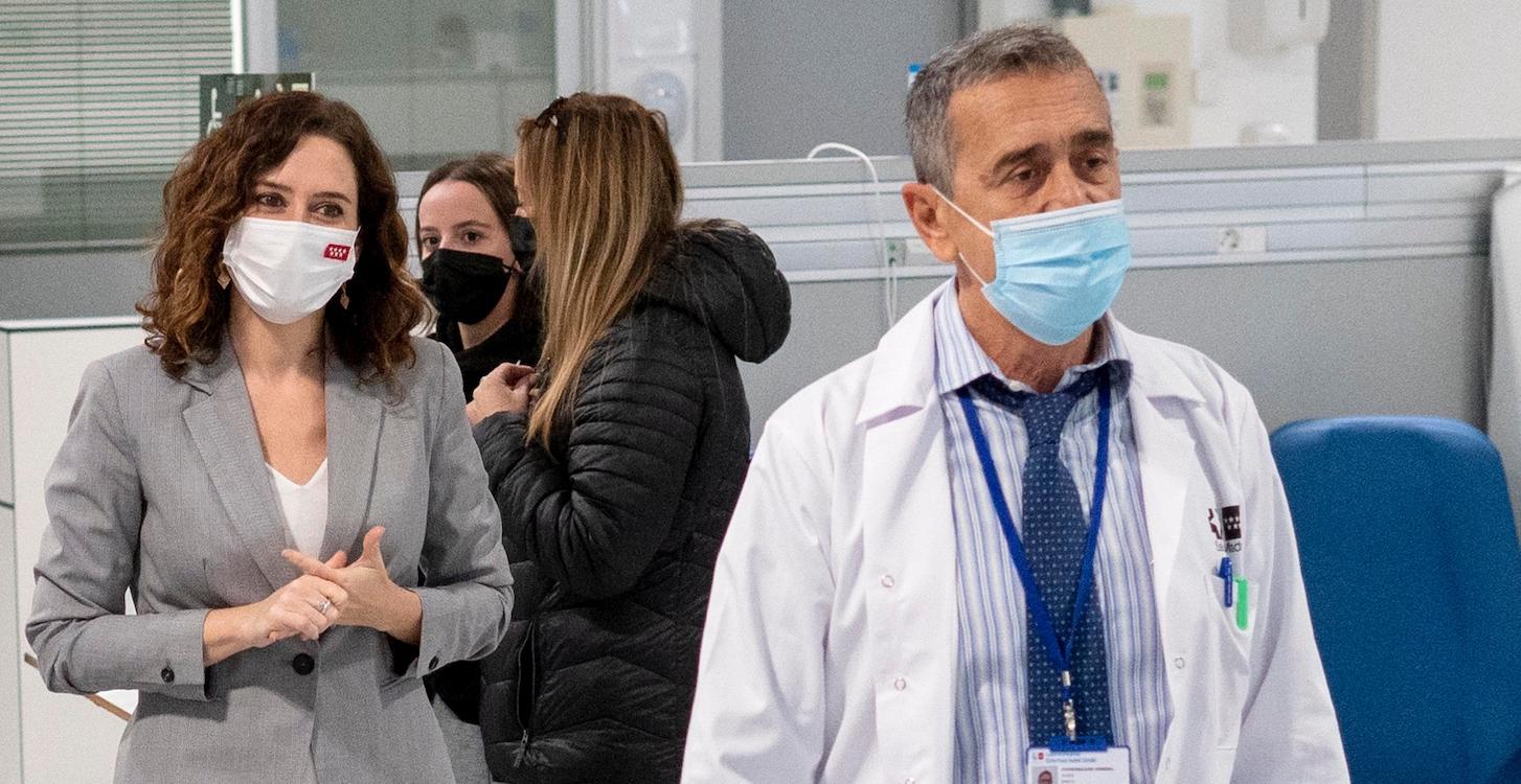 Isabel Díaz Ayuso, en el hospital Isabel Zendal. EP