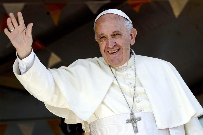 El Papa vuelve a revolucionar el catolicismo al perdonar a las mujeres que hayan abortado
