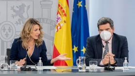 Yolanda Díaz, ministra de Trabajo, y José Luis Escrivá, ministro de Seguridad Social, en la rueda de prensa posterior al Consejo de Ministros. Europa Press