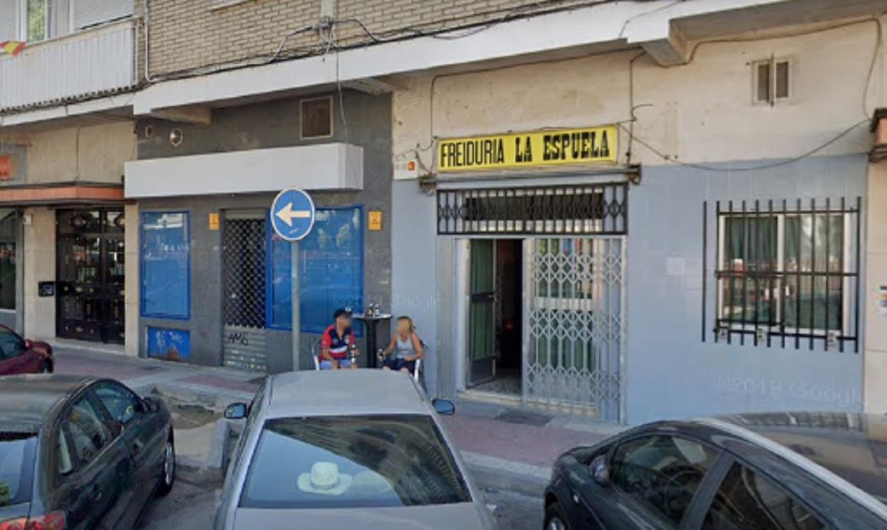 Imagen del local cuya cocina ha explotado. Google maps.