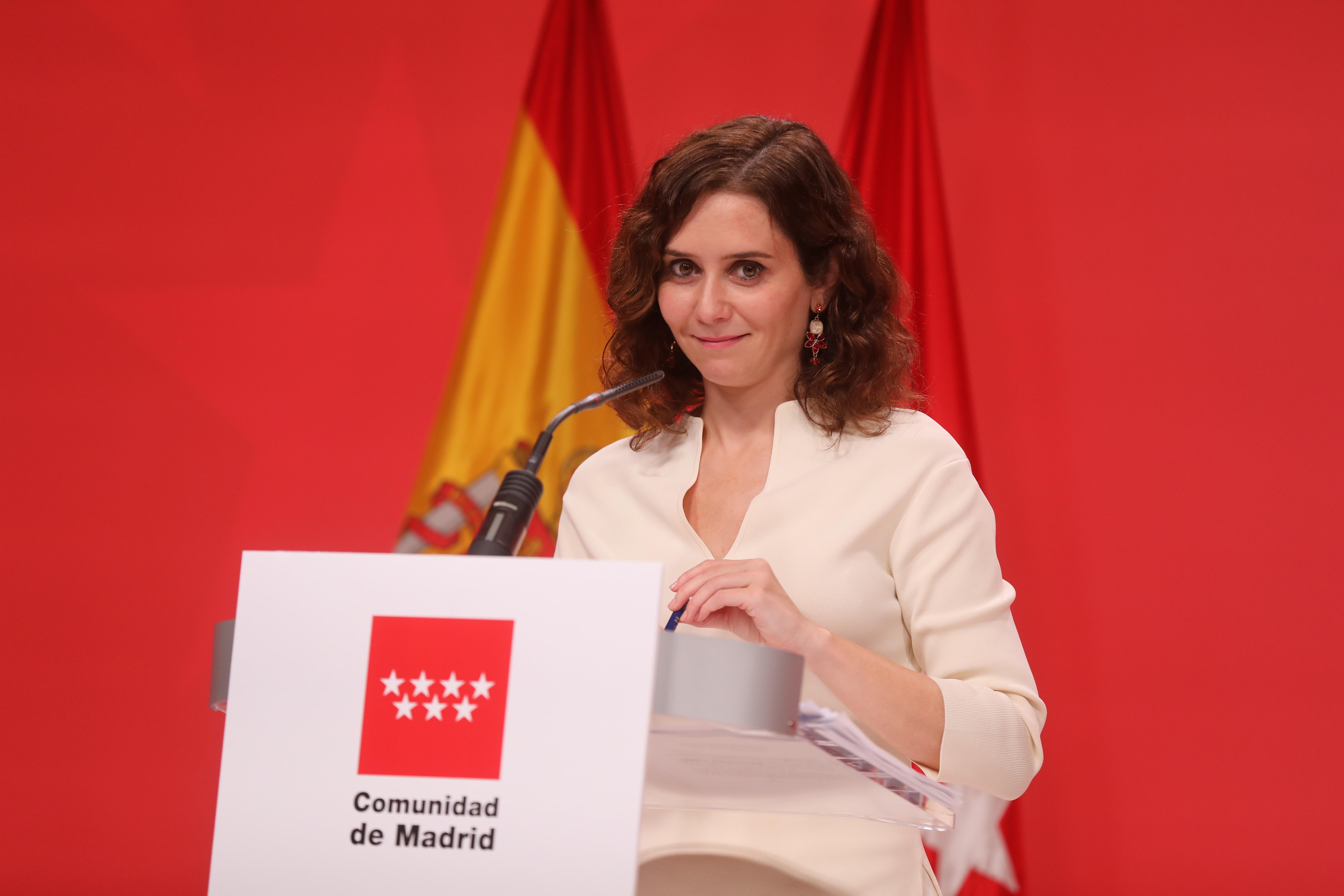 La presidenta de la Comunidad, Isabel Díaz Ayuso, comparece ante los medios de comunicación