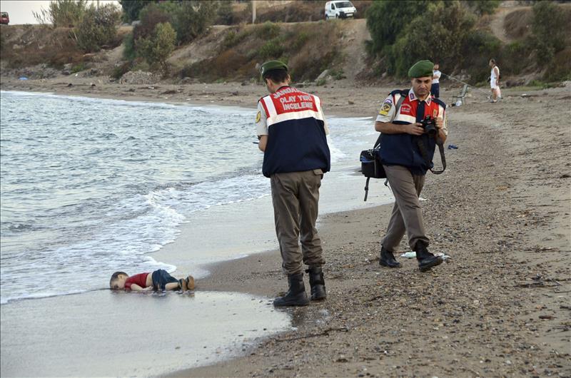 La imagen del pequeño sirio Aylan Kurdi que conmovió al mundo.