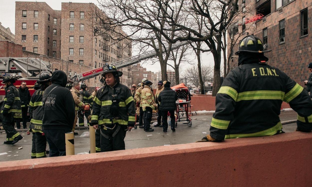 Un incendio en el Bronx (Nueva York) deja al menos 19 fallecidos