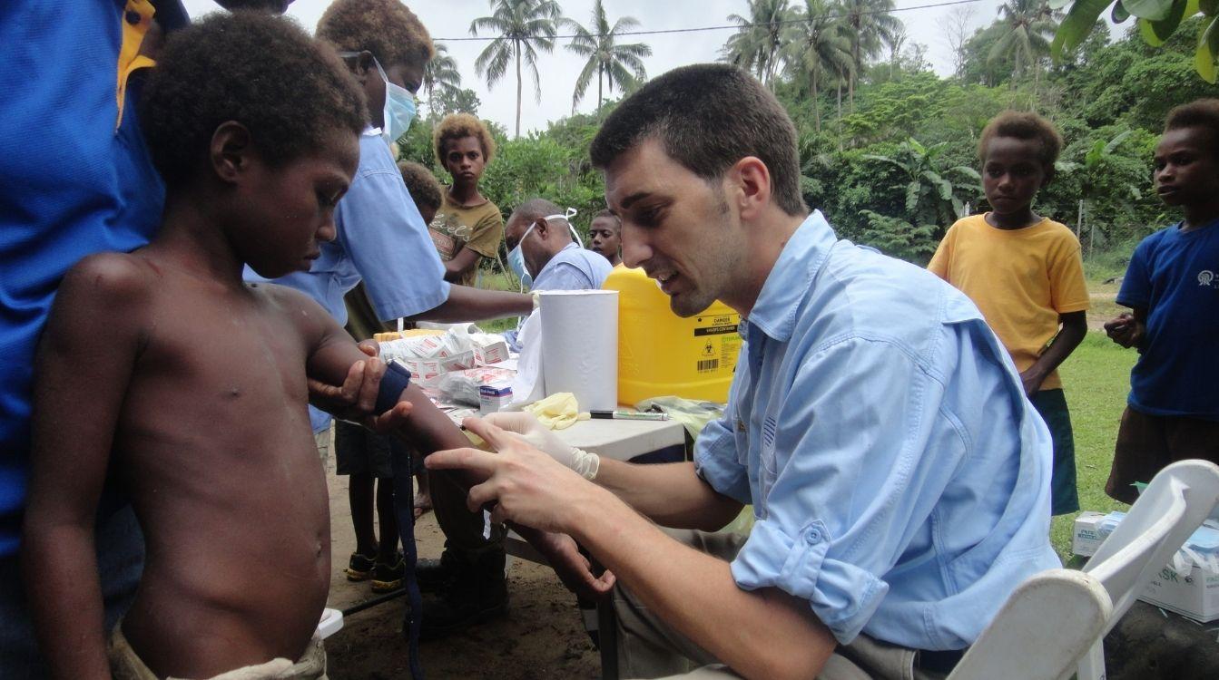 El Dr. Oriol Mitjà del Hospital Germans Trias i Pujol y la Fundación de Lucha contra el Sida y las Enfermedades Infecciosas (FLSida)