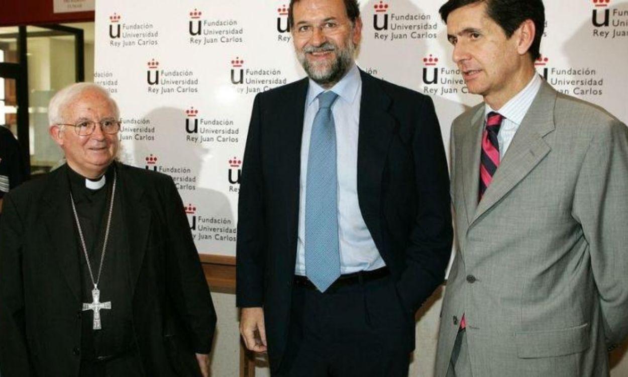Pedro Trevijano junto a Mariano Rajoy y Cañizares. 