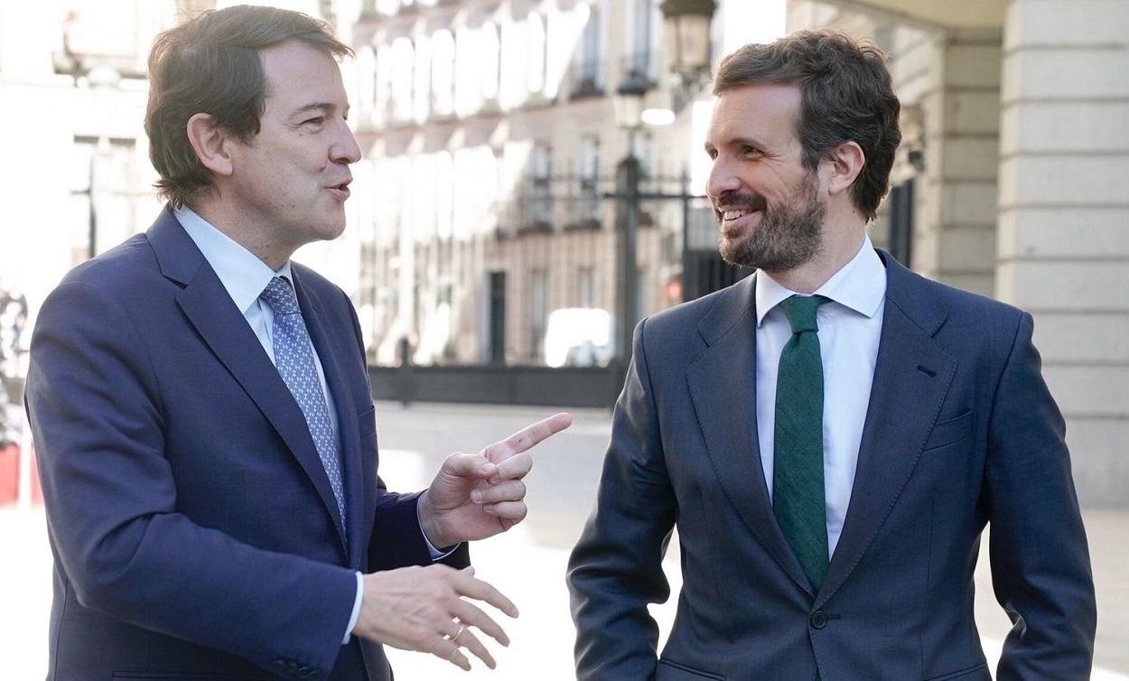 Alfonso Fernández Mañueco y Pablo Casado, en una imagen de archivo. Fuente: Europa Press.