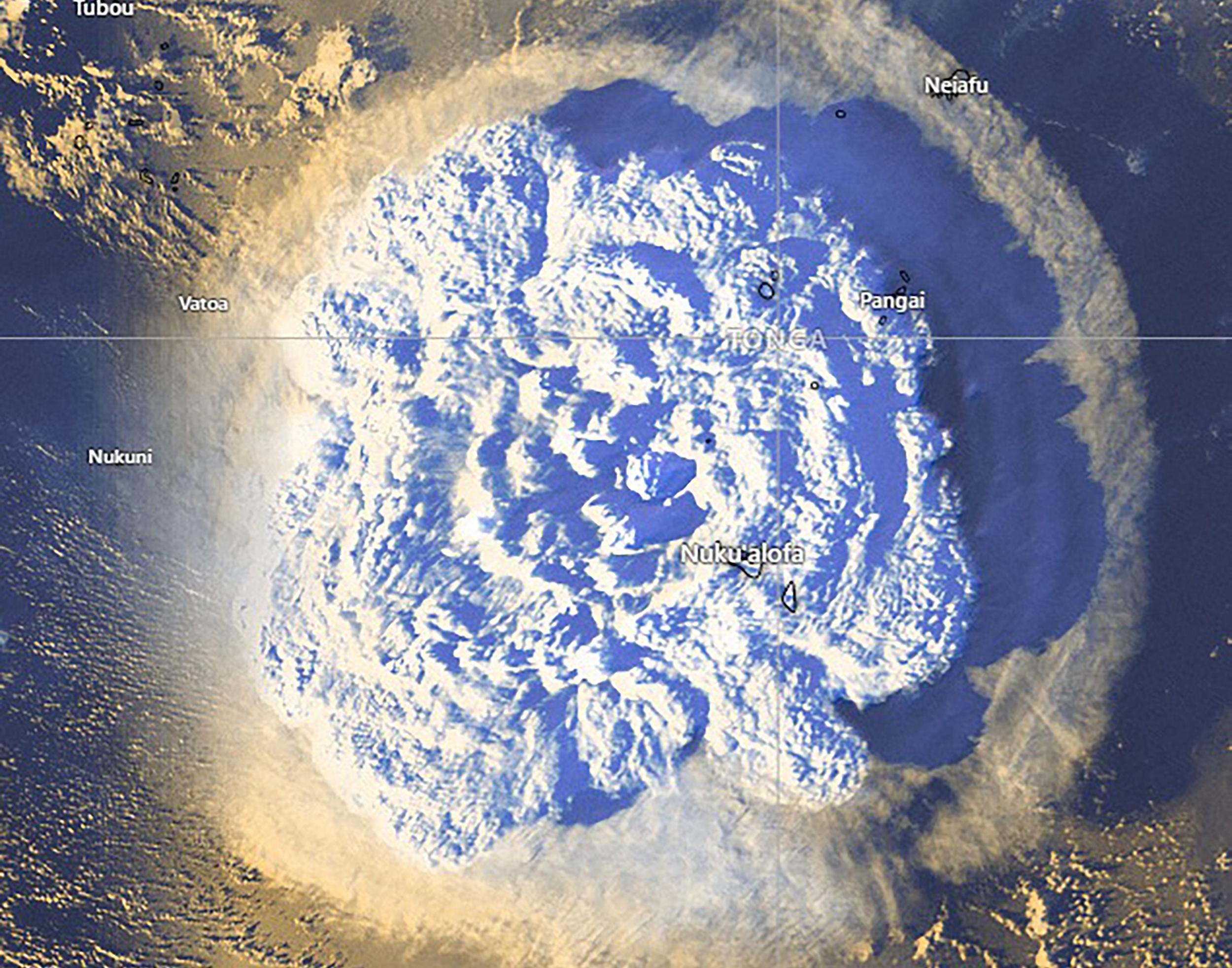 Imagen satelital de la erupción en Tonga.  PR IMAGE 