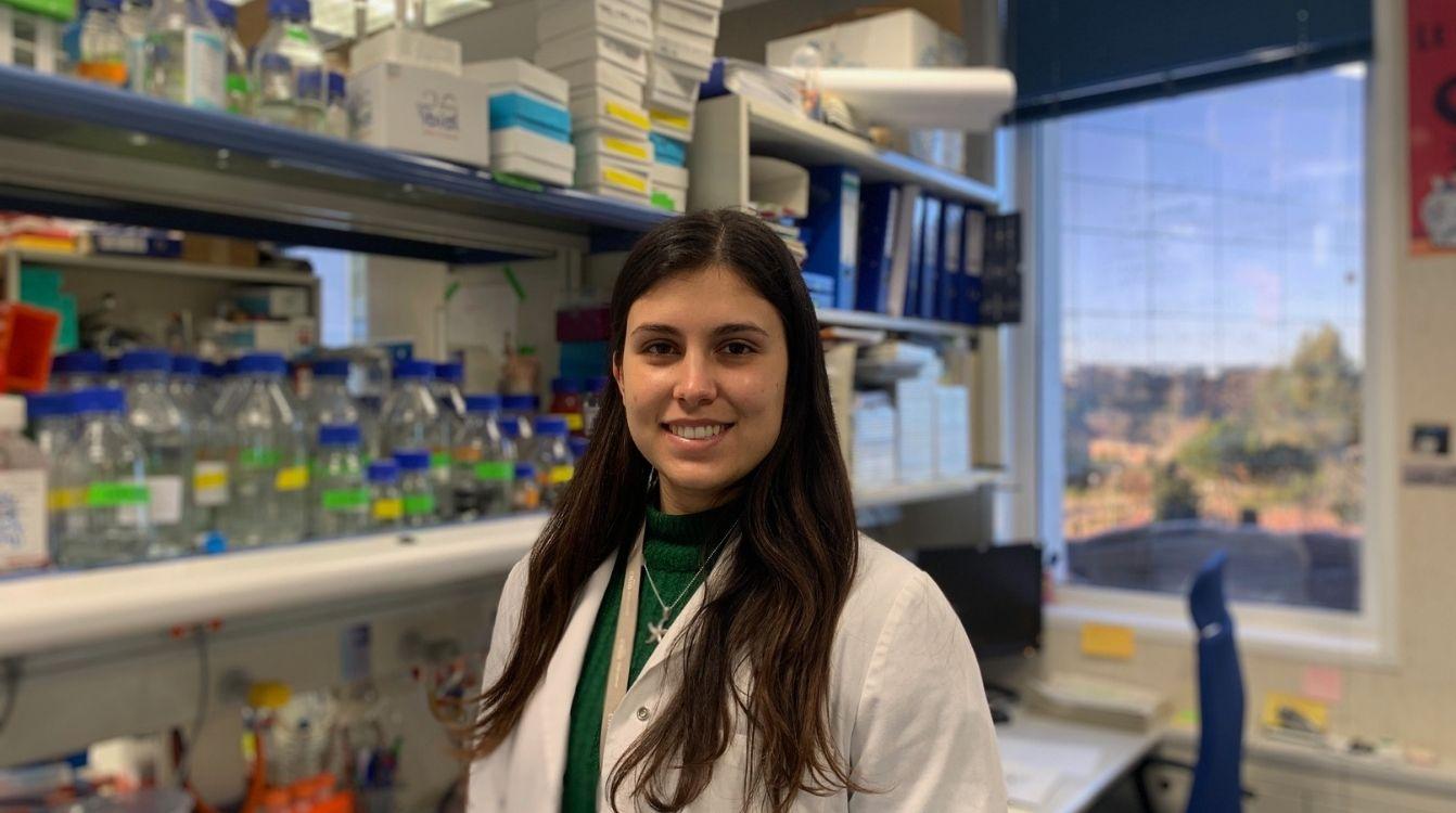 Gloria Bonel cursa un Doctorado en Biociencias Moleculares en el CNIO