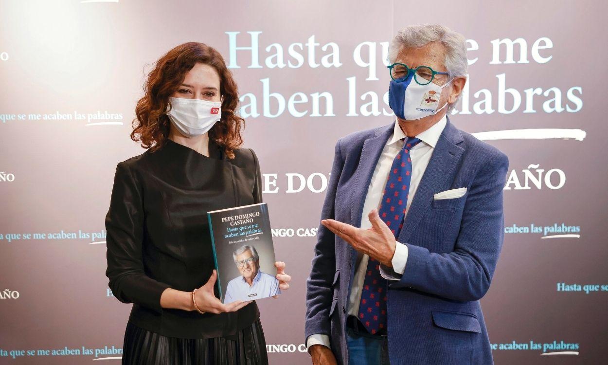 La presidenta de la Comunidad de Madrid, Isabel Díaz Ayuso, junto a Pepe Domingo Castaño. Europa Press. 