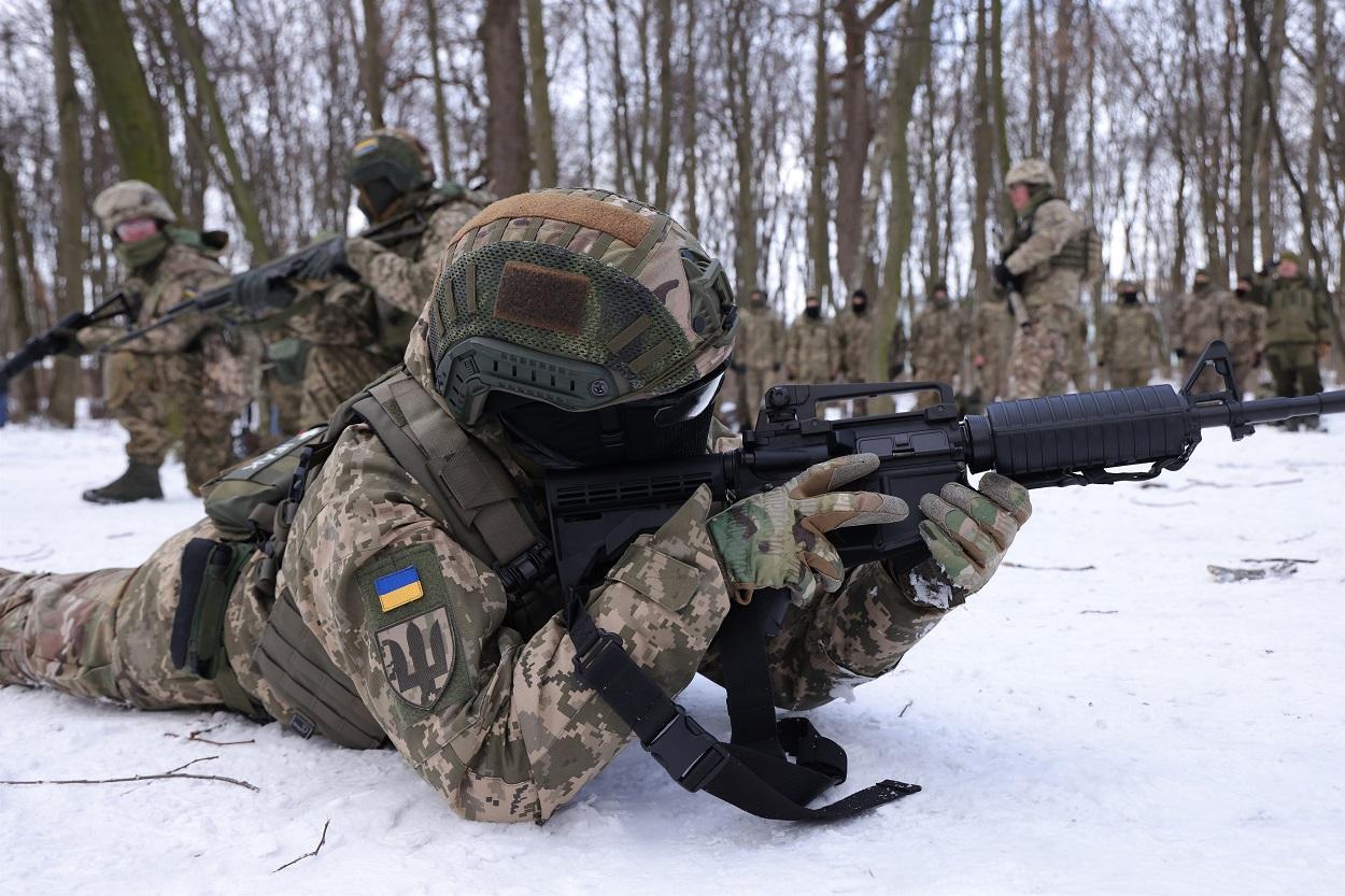 Un voluntario de las milicias ucranianas en Kiev. Sean Gallup.