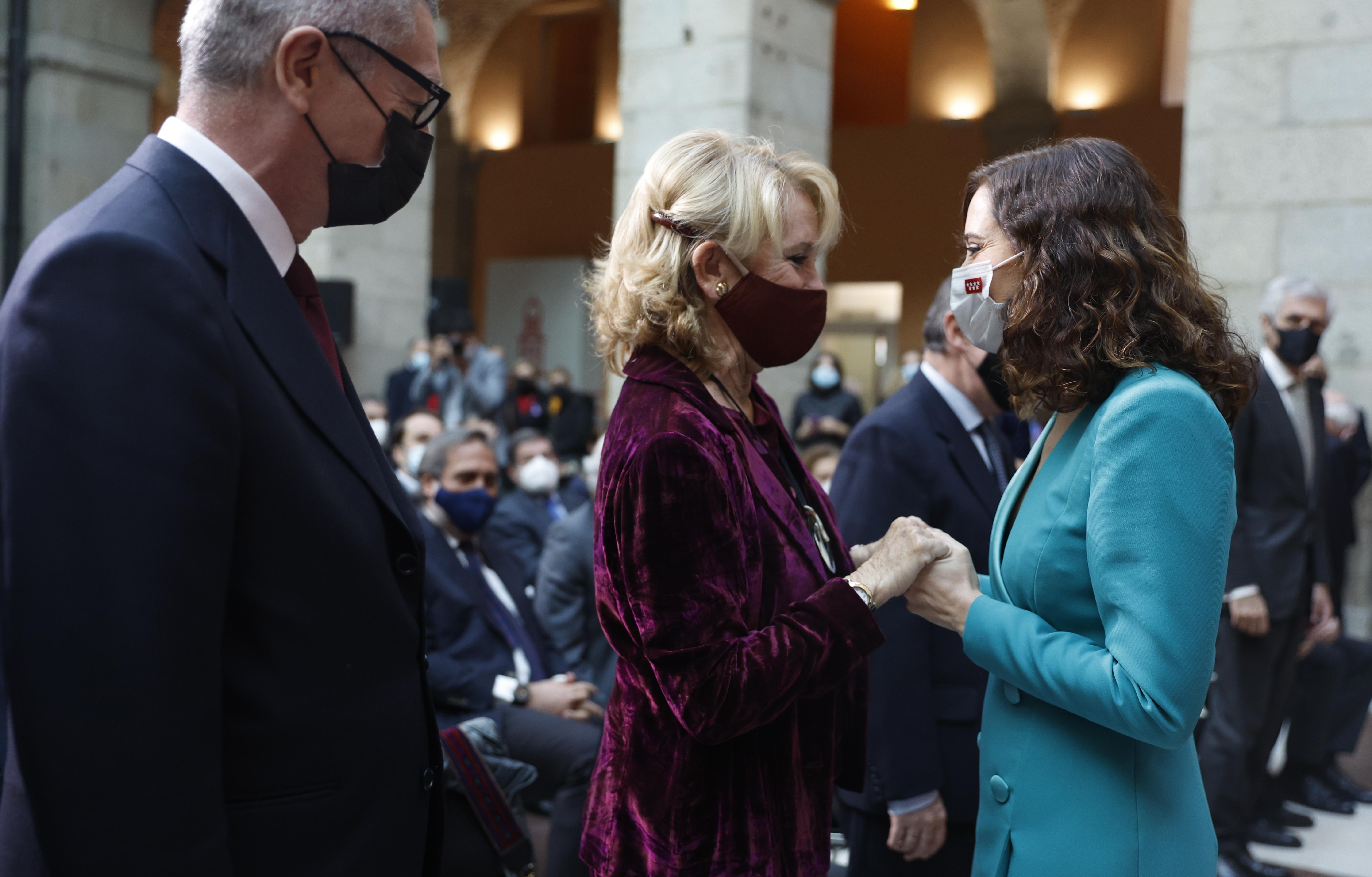 El exalcalde de Madrid, Alberto Ruiz-Gallardón; la expresidenta de la Comunidad de Madrid, Esperanza Aguirre y la presidenta de la Comunidad de Madrid, Isabel Díaz Ayuso