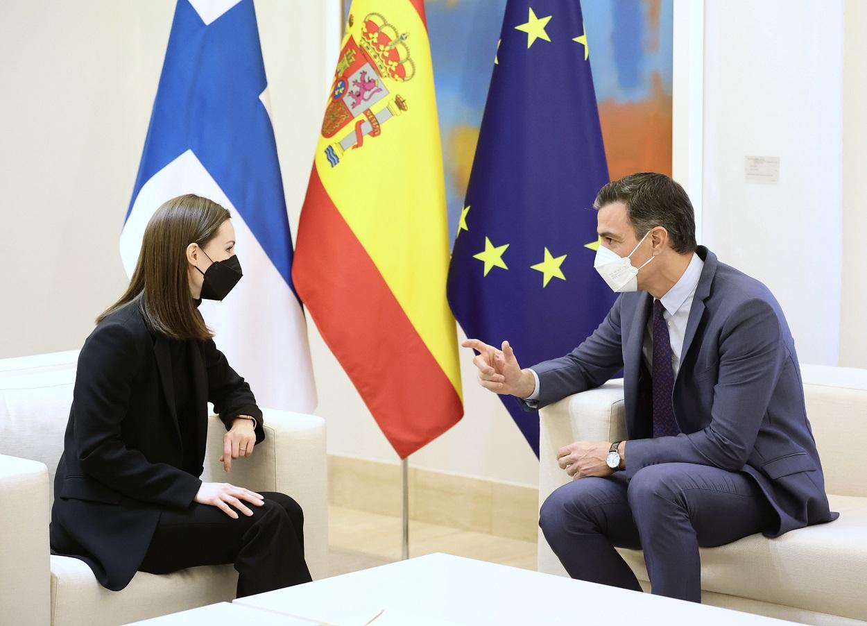 El presidente del Gobierno, Pedro Sánchez, recibe en La Moncloa a la primera ministra de Finlandia, Sanna Marin. EP