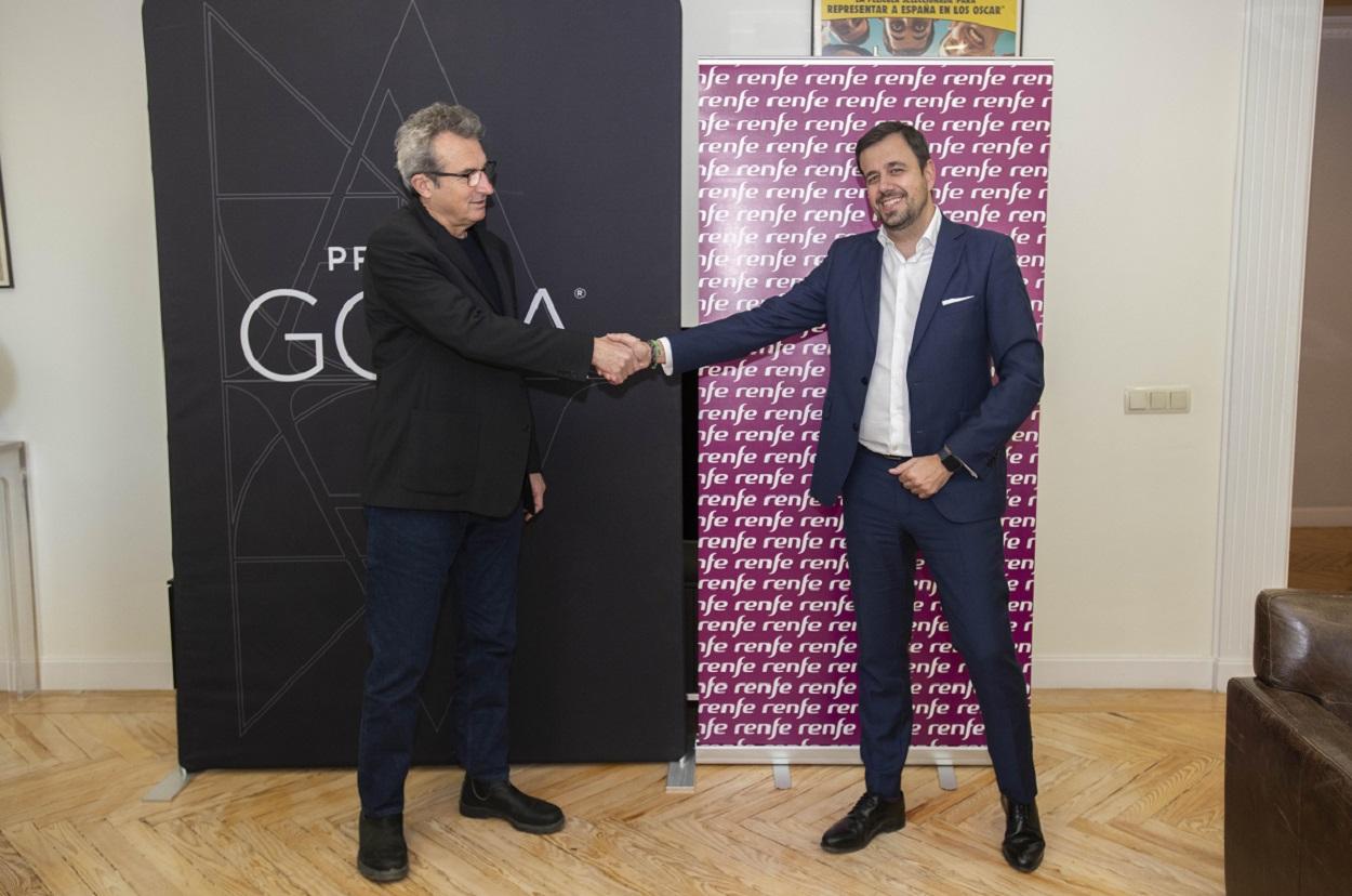 Mariano Barroso, presidente de la Academia de Cine; y Javier Marín, director de Comercial y Ventas de Renfe