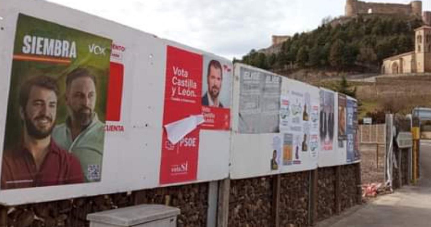 Vox tapa los carteles electorales de la España Vaciada. Fuente España Vaciana en Palencia