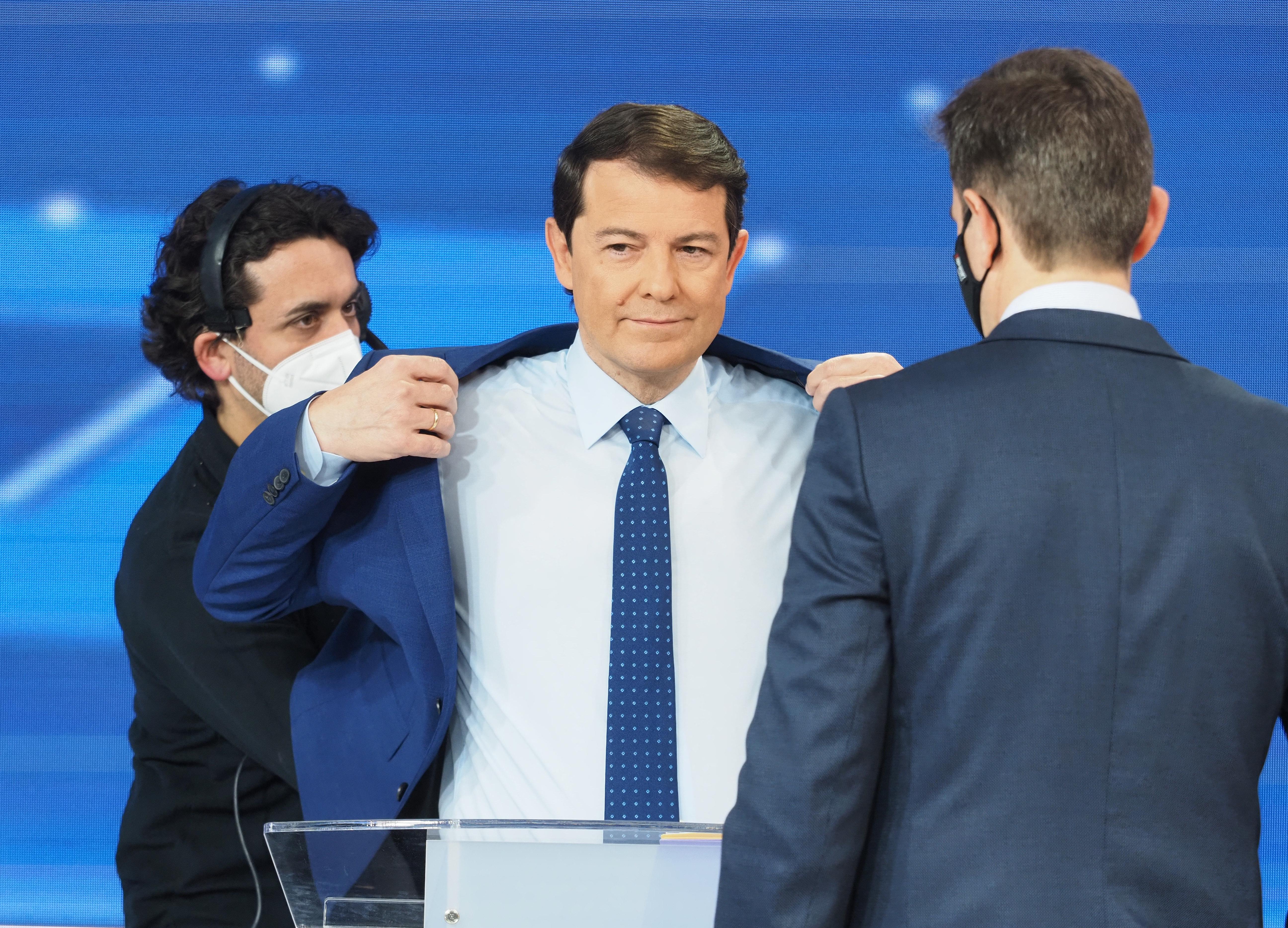 El presidente en funciones de Castilla y León, Alfonso Fernández Mañueco, durante el segundo debate electoral. EP