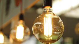El precio de la luz desciende este sábado. Pexels