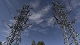 Dos torres eléctricas. Europa Press