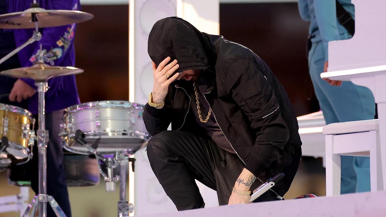 Eminem durante la Superbowl 2022. NFL.