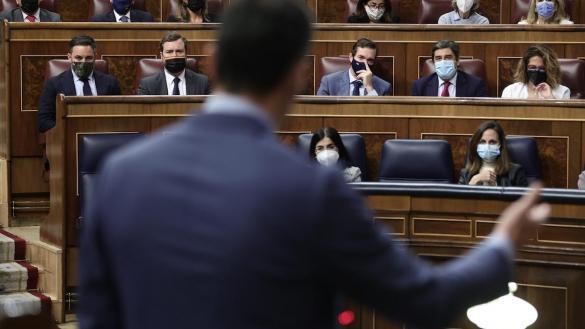 El presidente del gobierno pedro sanchez interviene en una sesion de control al gobierno en el congreso de los diputados 6 585x329