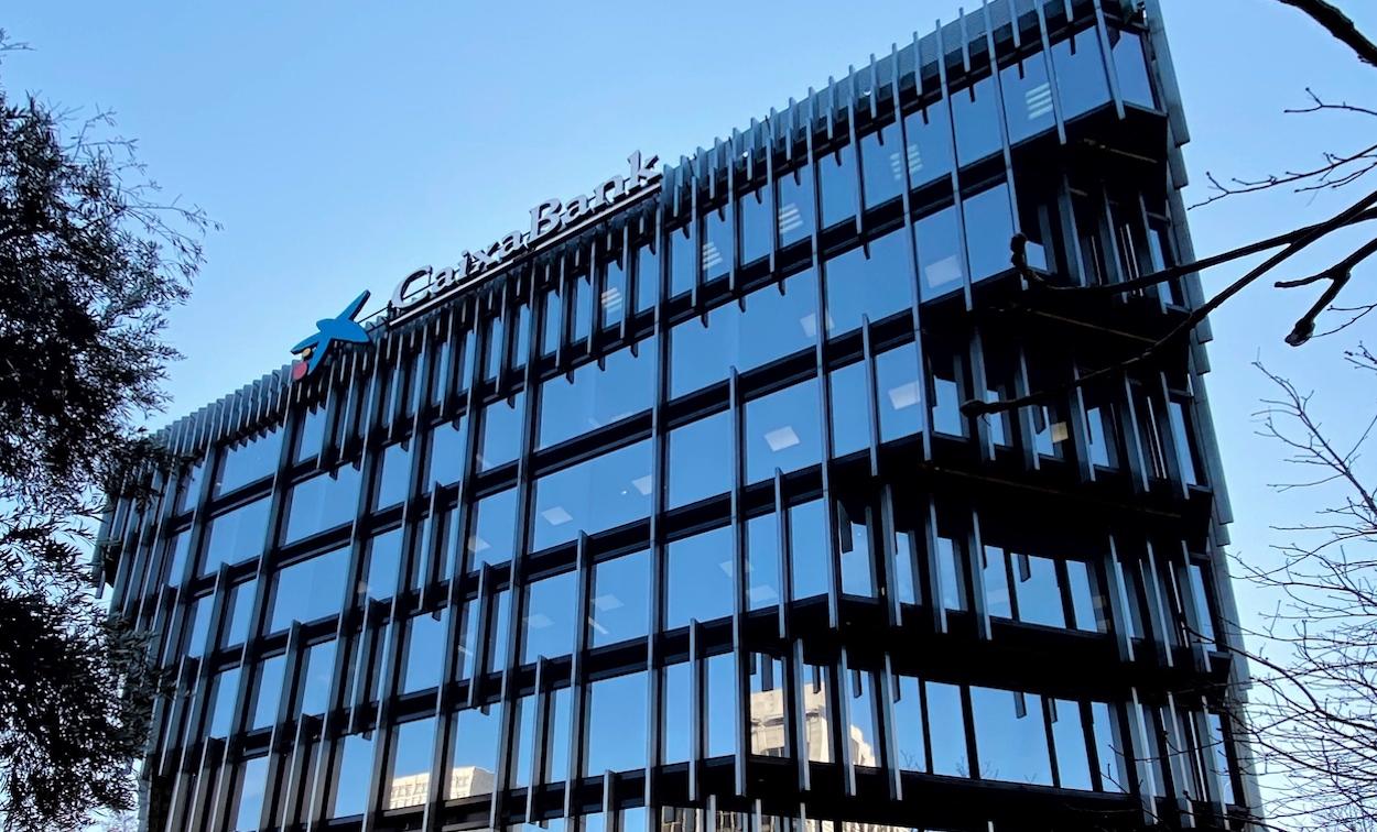 La Fundación La Caixa incorpora a su patronato a cuatro nuevas personas. EP