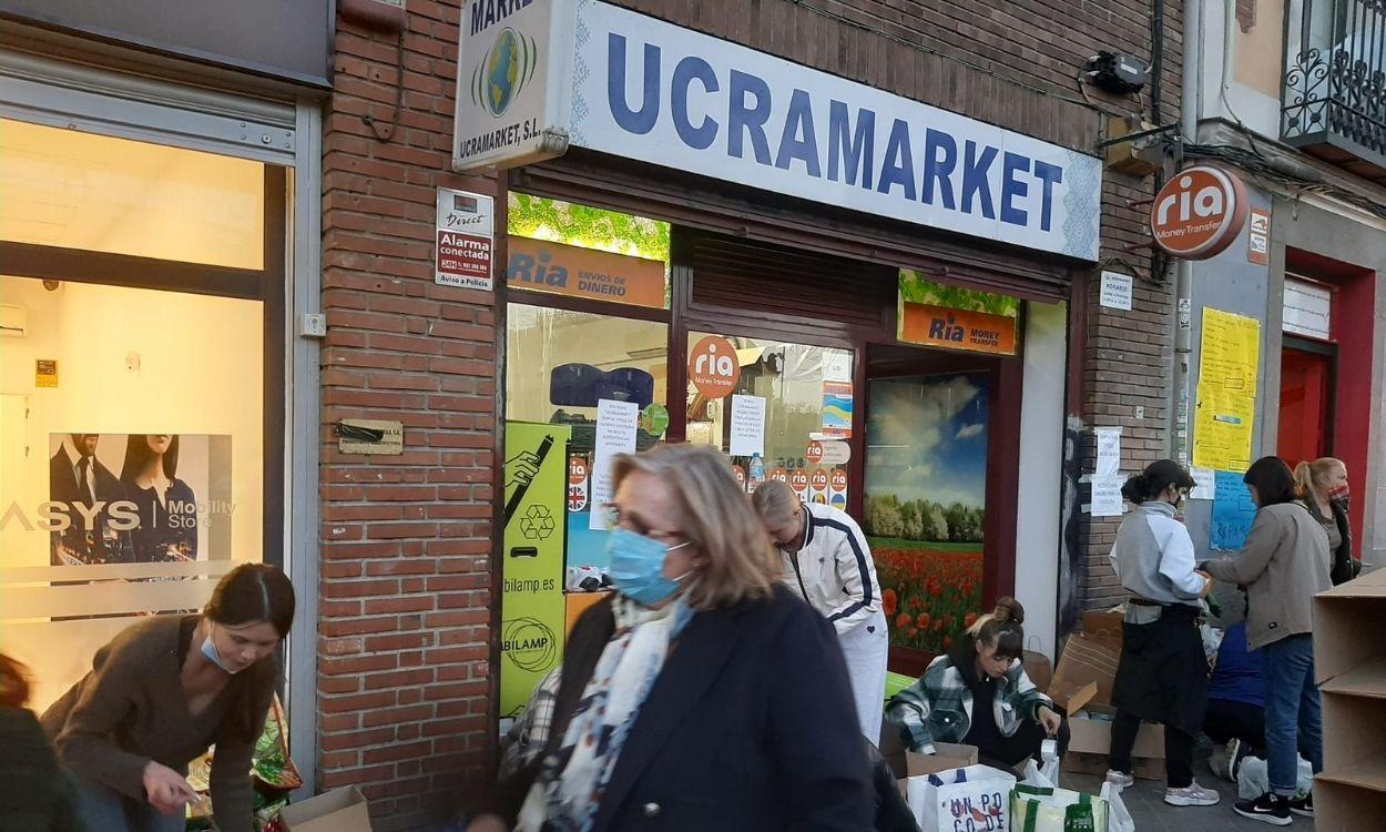 Ucramarket, El punto neurálgico de las donaciones a Ucrania se localiza en la calle Méndez Álvaro. 