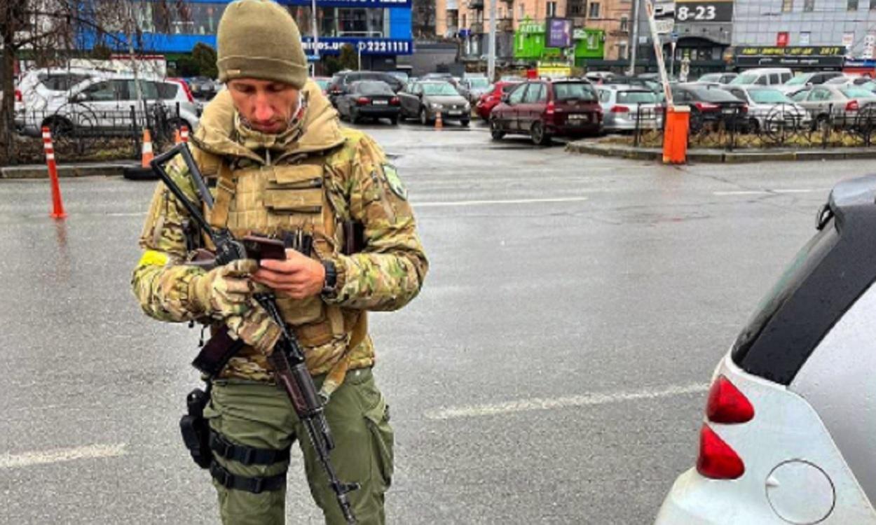 El extenista Sergiy Stakhovsk en la guerra en Ucrania.Foto del jugador difundida en Instagram