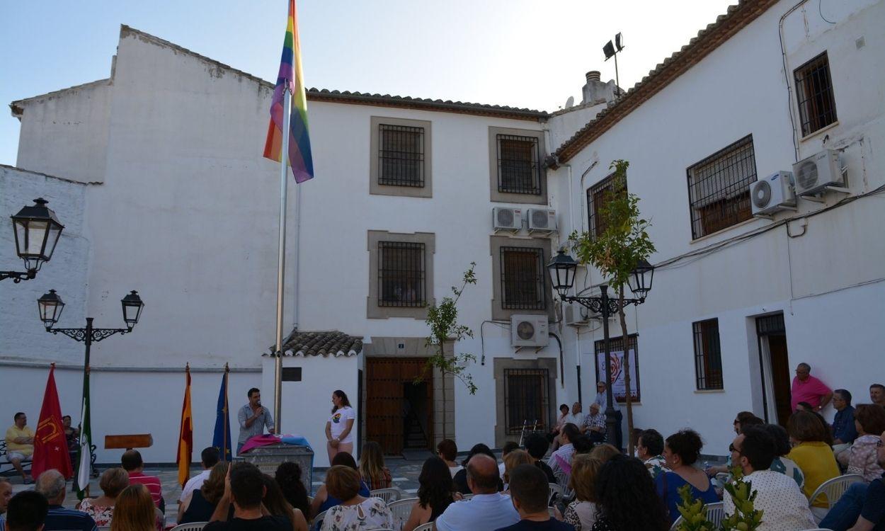 Inauguración de la Plaza de la Diversidad en Begíjar (Jaén). Facebook Ayuntamiento de Begíjar.