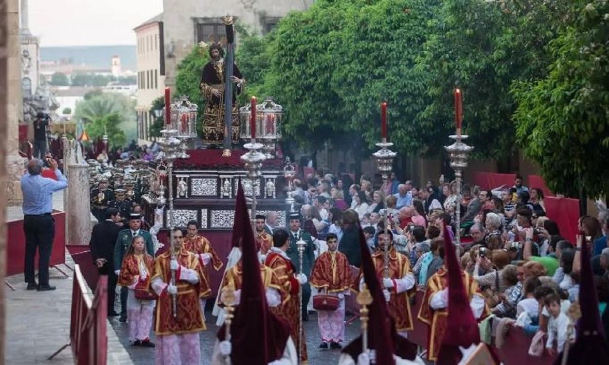 Imagen de archivo de una procesión de Semana Santa