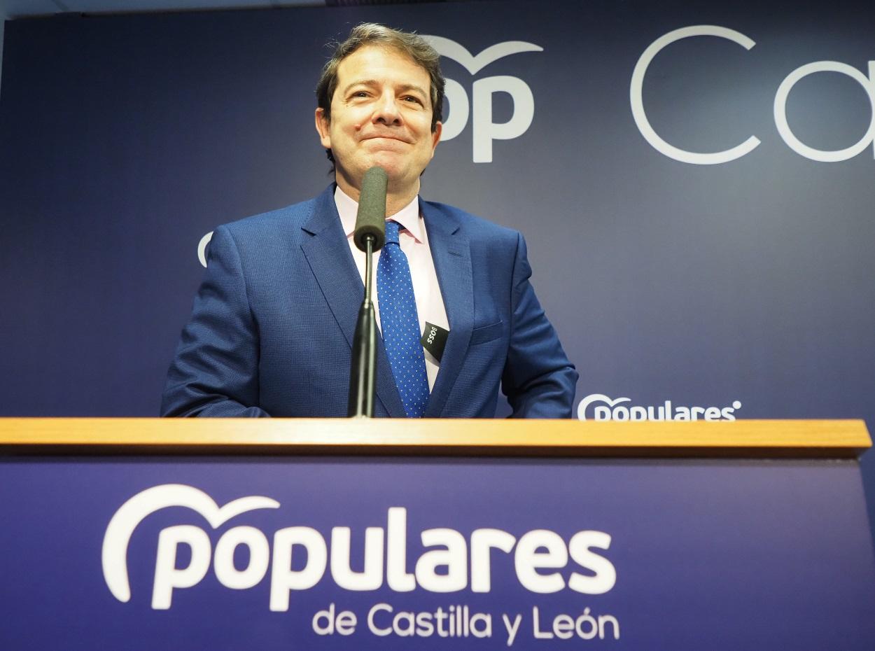 El presidente en funciones de la Junta de Castilla y León, Alfonso Fernádez Mañueco, comparece tras una reunión telemática con los presidentes provinciales del PP