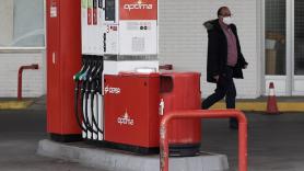 Surtidor de gasolina y diésel. Europa Press