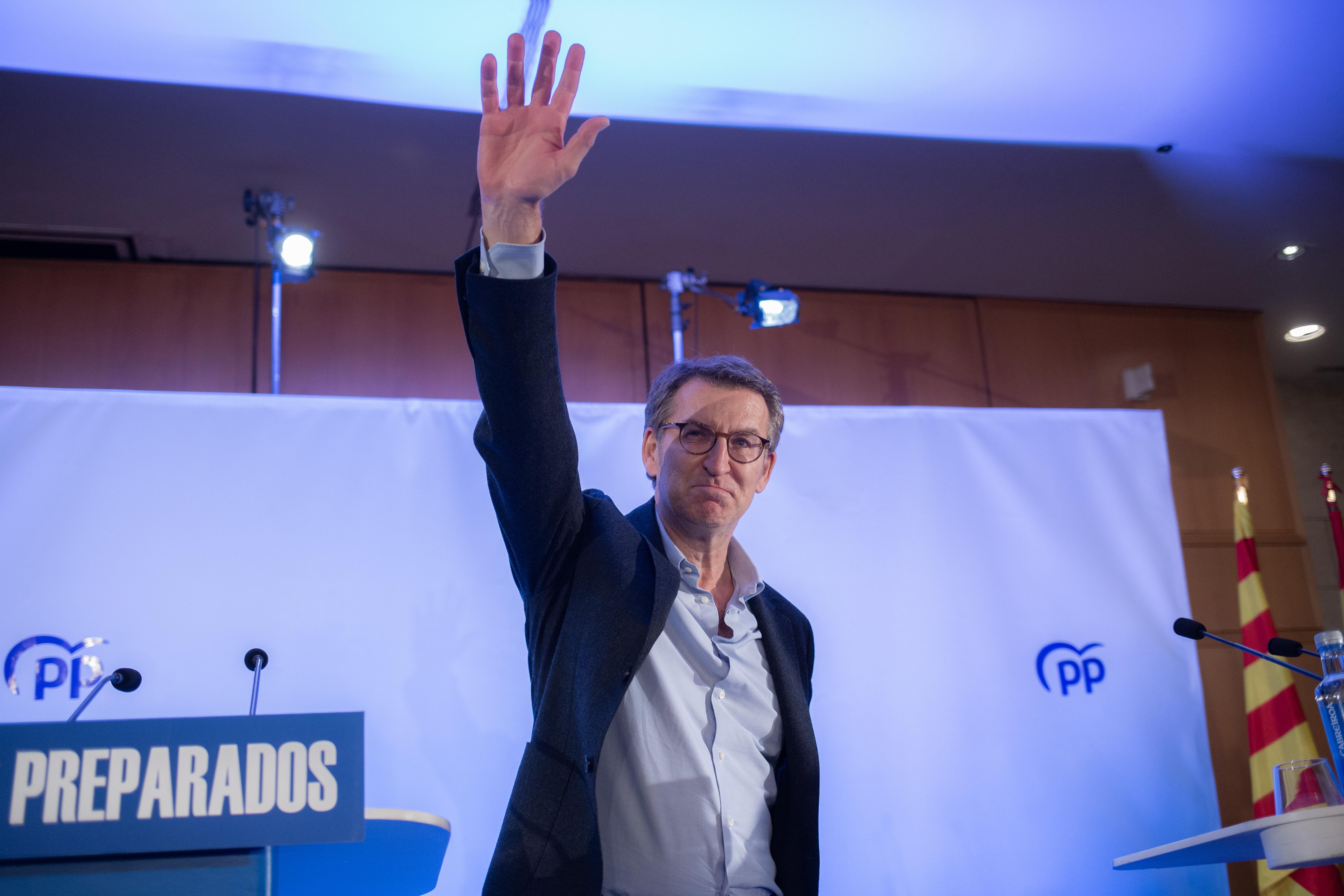 El presidente de la Xunta de Galicia y precandidato a la presidencia del PP nacional, Alberto Núñez Feijóo, en Barcelona. EP