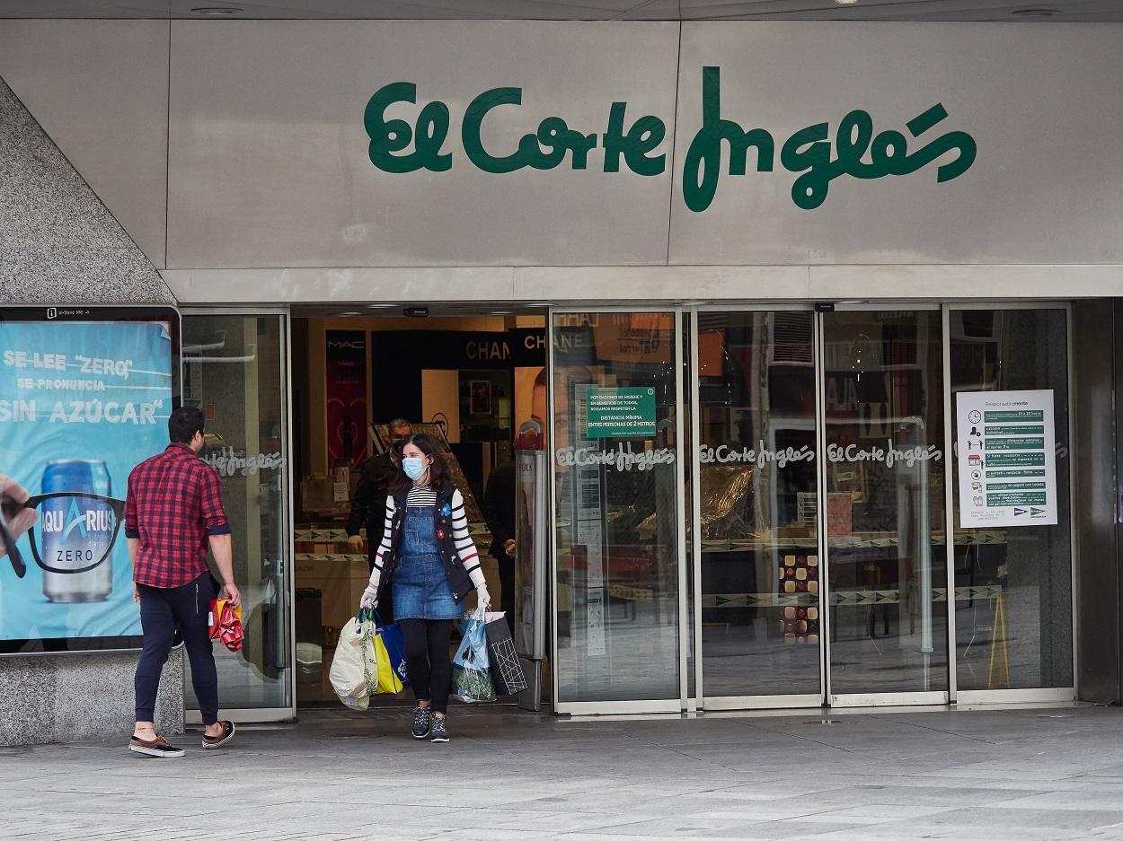 Entrada a un centro de El Corte Inglés. Europa Press