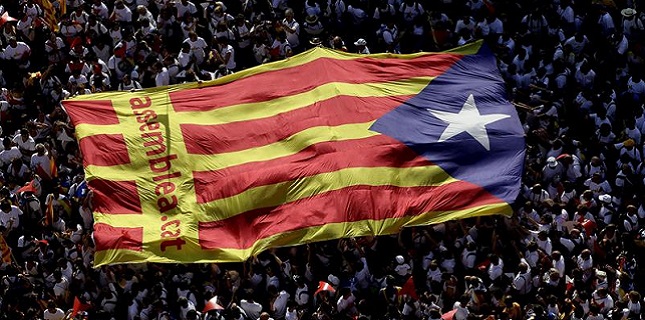 Los independentistas se lanzan a la desesperada a por el voto indeciso