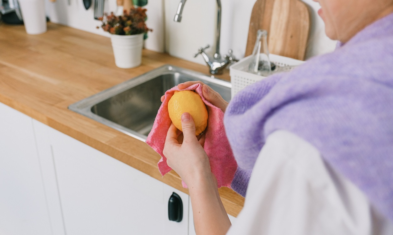 Ácido cítrico de limpieza: qué es, cuánto cuesta y todo lo que puedes  limpiar con él en casa