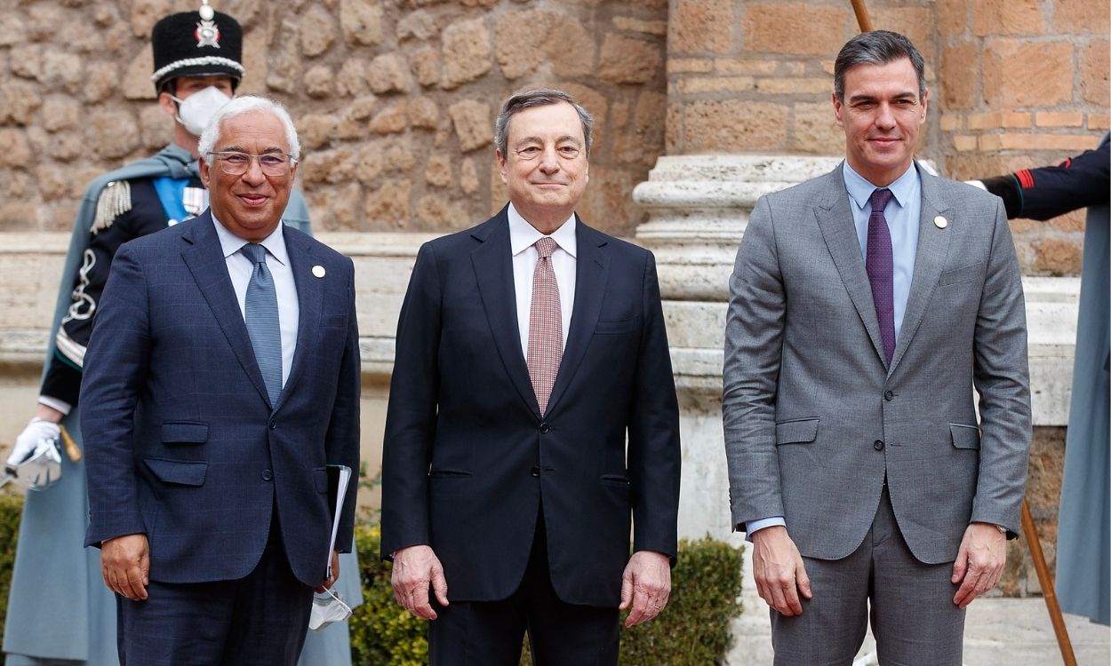Pedro Sánchez junto al primer ministro italiano, Mario Draghi, y el primer ministro portugués, Antonio Costa, en Roma. EP