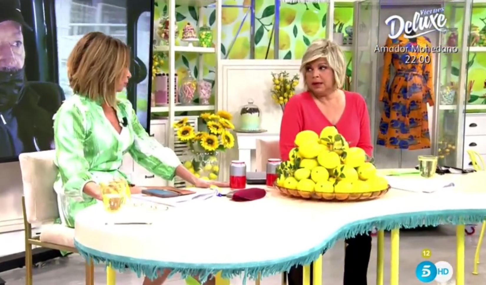Terelu Campos y María Patiño durante la emisión de 'Sálvame Lemon Tea'