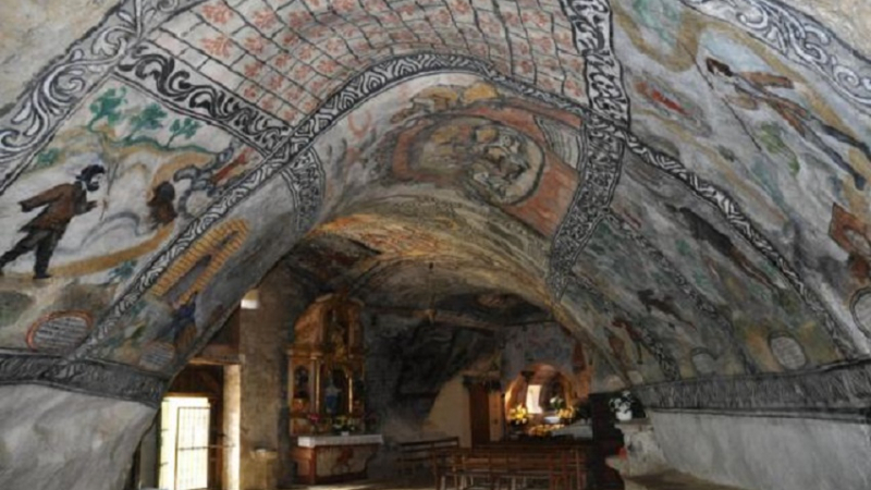 Interior de la ermita. Destino Castilla y León