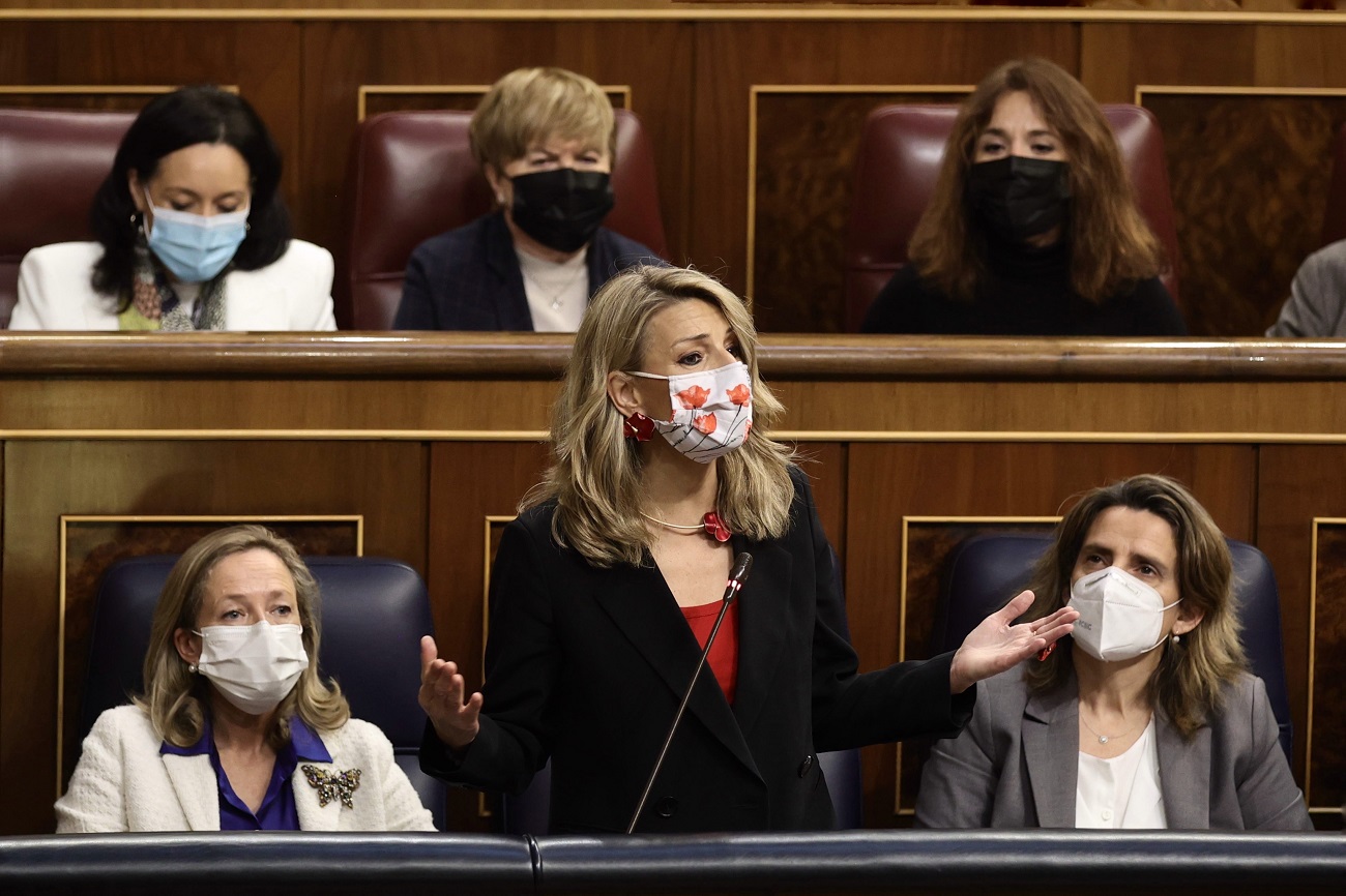 Yolanda Díaz en la sesión de control al Gobierno