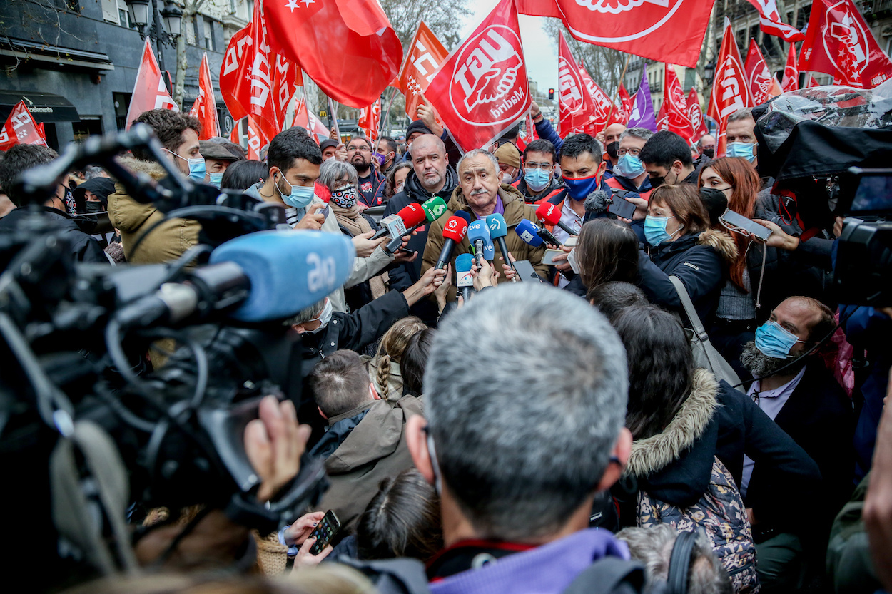 Imagen de la concentración en Madrid convocada por sindicatos como CCOO, UGT, UPTA, Uatae, Facua y CEAV. 