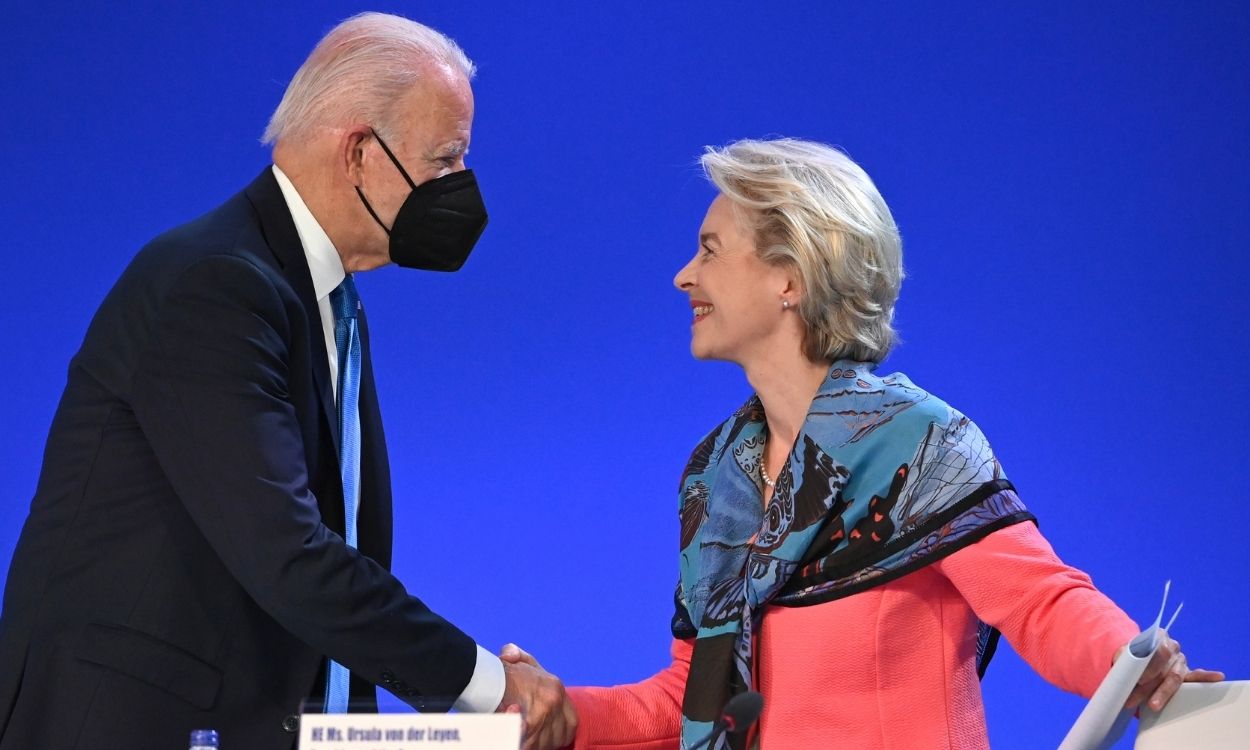 Joe Biden, presidente de EE.UU, y Ursula Von der Leyen, presidenta de la Comisión Europea, en una imagen de archivo. EP