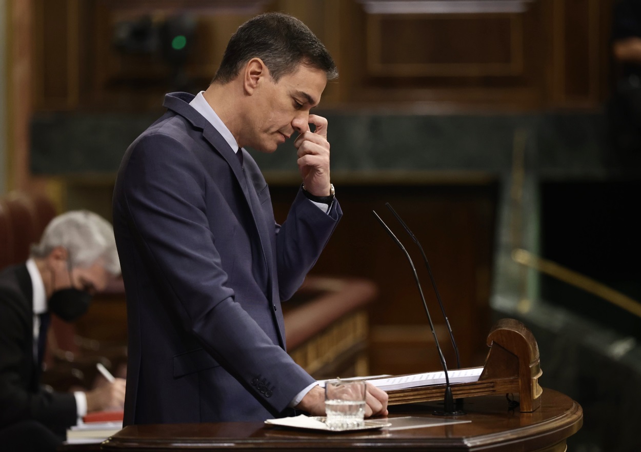 El presidente del Gobierno, Pedro Sánchez, interviene en una sesión plenaria, en el Congreso de los Diputados (2)
