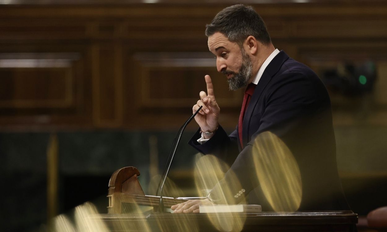 Santiago Abascal, presidente de Vox, llama a Sánchez autócrata desde la tribuna del Congreso. Europa Press.