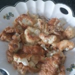 Coliflor rebozada y alitas de pollo al limón